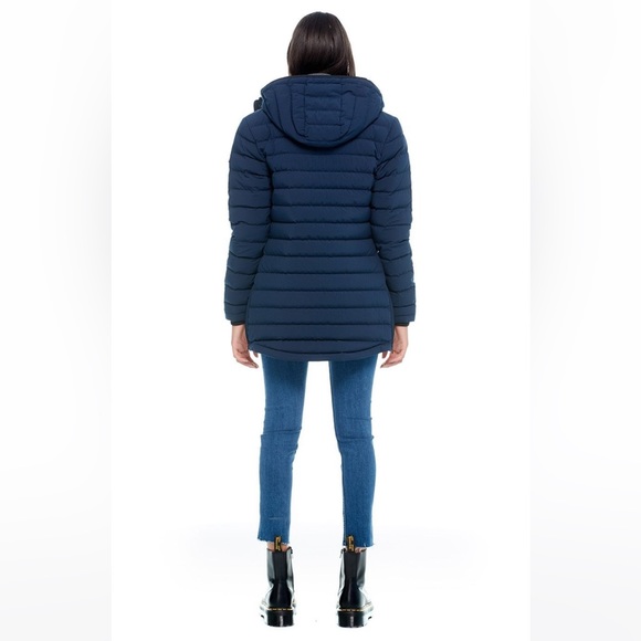 Moose Knuckles Rockcliff women’s coat - Picture 6 of 7